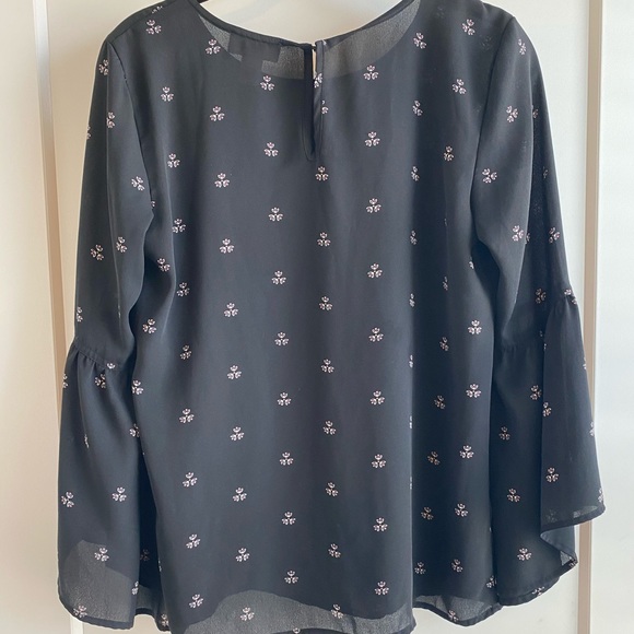 LOFT blouse - Picture 2 of 3